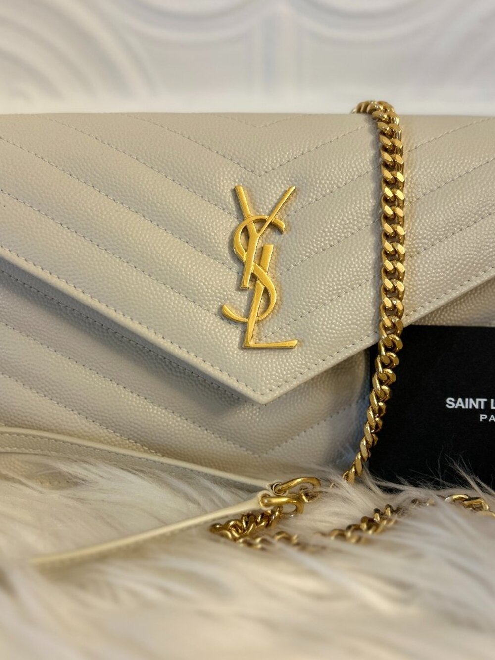 Saint Laurent Classic Cassandre Chain Bag  Vintage Blanc Crossbody Shoulder WOC